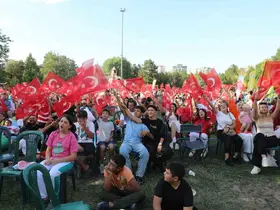 Dev ekranda milli maç heyecanı Kocasinan’da yaşandı
