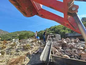 Devletten beklemediler, imeceyle çözdüler
