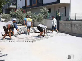 Didim’de yol çalışmaları devam ediyor
