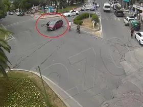 Dikkatsizlik ve kırmızı ışık ihlalleri kazaları beraberinde getirdi
