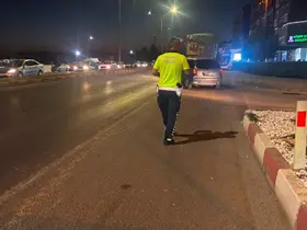 Direksiyon hakimiyetini kaybeden motosiklet sürücüsü hastanelik oldu
