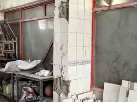 Diyarbakır’da 51 kişinin tahliye edildiği binanın, ’orta hasardan az hasara’ çevrildiği ileri sürüldü
