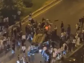 Diyarbakır’da araçların çarpıştığı kazada otomobil ters döndü: 3 yaralı
