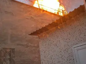 Diyarbakır’da çatıda çıkan yangın söndürüldü
