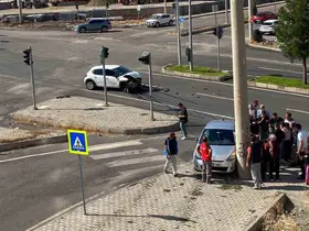 Diyarbakır’da iki araç çarpıştı: 3 yaralı
