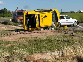 Diyarbakır’da iki otomobil çarpıştı: 6 yaralı
