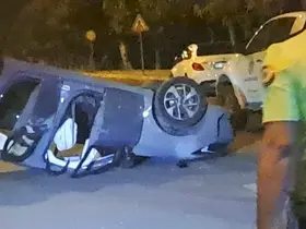 Diyarbakır’da otomobil takla attı: 3 yaralı
