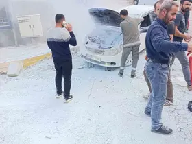 Diyarbakır’da seyir halindeki araç alevlere teslim oldu
