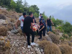 Doğa yürüyüşünde düşüp ayağından yaralanan Hollandalı turist kurtarıldı

