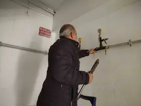 Doğalgaz hattına su borusunu bağladılar: Vatandaşlar hem susuz hem de doğal gazsız kaldı

