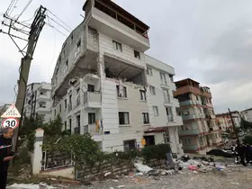 Doğalgaz patlamasının yaraları sarılıyor
