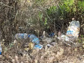 Doğaya atılan çöpler yangına davetiye çıkarıyor
