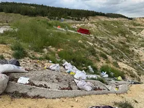 Doğaya bırakılan atıklar tepki çekti
