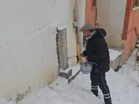 Doğu buz kesti: Donan su şebekeleri pürmüzle ısıtılmaya çalışıldı
