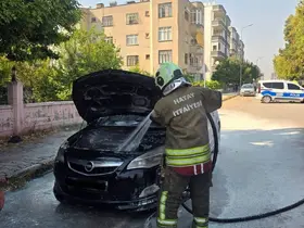 Dörtyol’da otomobil yangını
