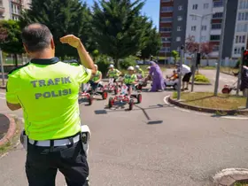 Down sendromlu çocuklara uygulamalı trafik eğitimi
