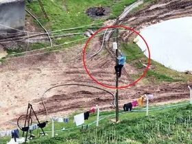 Dronu görünce kaçak hatları iptal etti
