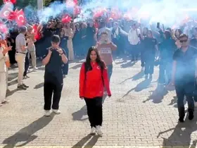 Dünya şampiyonu Ayşegül’e yuvasında coşkulu karşılama
