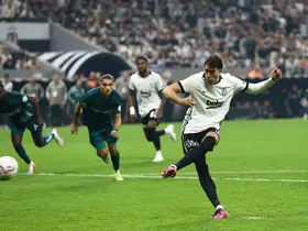 Dusan Vlahovic gollerine devam ediyor
