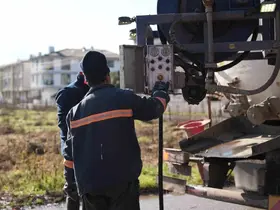 Düzce Belediyesi menfez ve mazgalları temizledi
