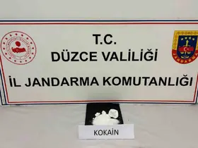 Düzce’de 800 bin TL’lik kokain ele geçirildi
