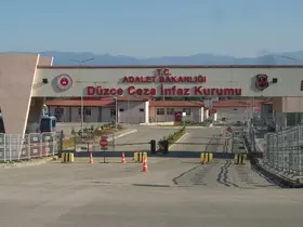 Düzce’de çeşitli suçlardan aranan 35 kişi yakalandı 18’i tutuklandı

