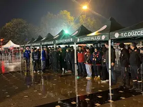 Düzceliler 26 yıl önceki depremde hayatını kaybedenleri andı
