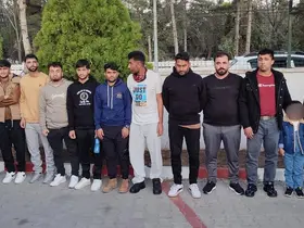 Edirne’de 12 düzensiz göçmen yakalandı, sürücü tutuklandı
