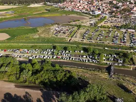 Edirne’de oteller doldu, ziyaretçiler çadır ve karavanlara yöneldi
