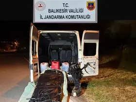 Edremit’te 1 organizatör tutuklandı, 31 düzensiz göçmen yakalandı
