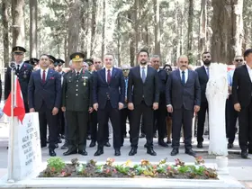 Edremit’te 15 Temmuz şehitleri dualarla anıldı
