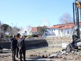 Edremit’te yapımı süren okul inşaatında inceleme
