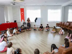 Efeler Belediyesi gençlerin ve çocukların yanında
