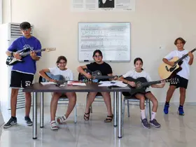 Efeler’de müzik akademisi kursları başlıyor
