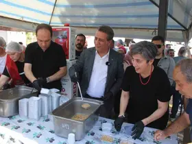 Efeler’den 3 bin kişilik aşure hayrı
