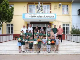 Efeler’in çevreci minikleri ödüllerine kavuştu
