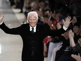 Efsanevi İtalyan moda tasarımcısı Giorgio Armani hayatını kaybetti
