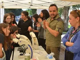 Ege Üniversitesinde, bilimle çocukların neşesi buluştu
