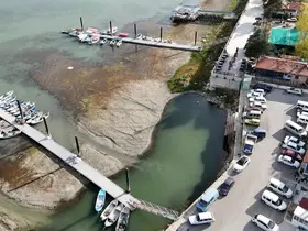 Eğirdir Gölü’nde balıkçı tekneleri karaya oturdu, balıkçılık bitme noktasına geldi
