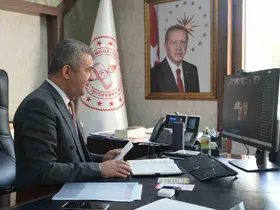 Eğitimde dijital zirve
