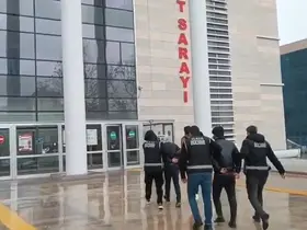 Ehliyet sınavındaki kopya düzeneğine 2 tutuklama
