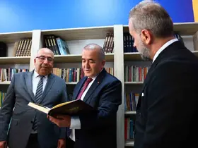 Elazığ Dumlupınar İlkokulu’nda kütüphane açıldı
