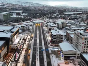 Elazığ’da belediye ekipleri, karla mücadelesini aralıksız sürdürüyor
