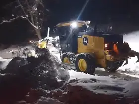 Elazığ’da kapalı köy yollarında kar temizleme çalışmaları sürüyor
