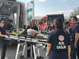 Elazığ’da minibüs ile hafif ticari araç çarpıştı: 7 yaralı
