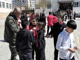 Elazığ’da öğrencilere orman yangını ile mücadele çalışması
