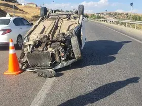 Elazığ’da otomobil takla attı
