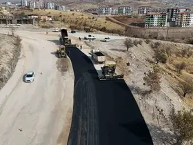 Elazığ’da yol yenileme çalışmaları devam ediyor
