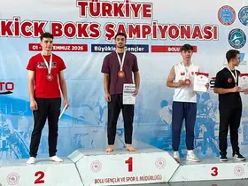 Elazığ’ın altın yumrukları Türkiye kürsüsünde
