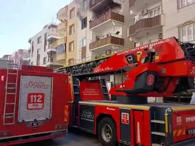 Elektrik kontağı yangına neden oldu: 4 kişi dumandan etkilendi
